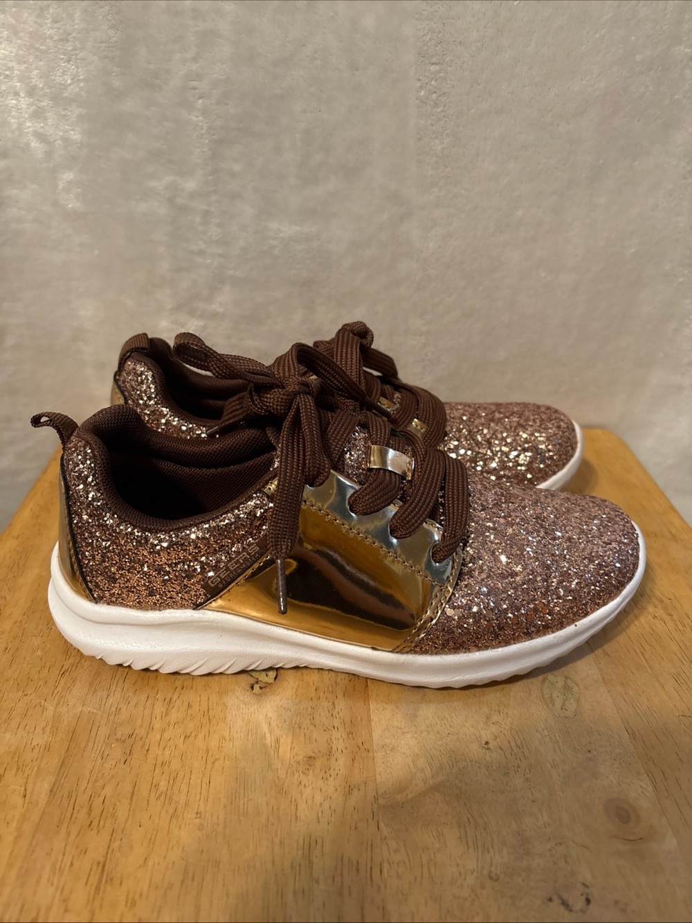 Glitter Lace-Up in Rose Gold for Women